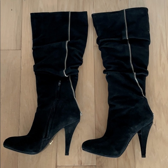 Pour la Victoire Black suede boots - Picture 2 of 5